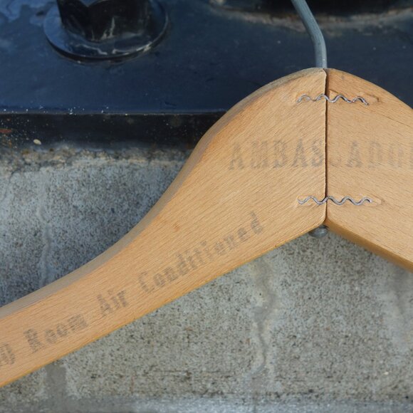 Vintage Ambassador Washington's 500 Room Downtown Hotel Wood Hanger - Picture 5 of 14